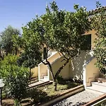 Villaggio Turistico Defensola Ξενοδοχείο με διαμερίσματα
