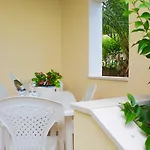 Villaggio Turistico Defensola 3*