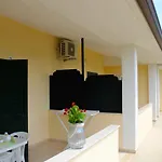 Villaggio Turistico Defensola 3* Βιέστε