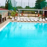 Ξενοδοχείο με διαμερίσματα Villaggio Turistico Defensola Βιέστε