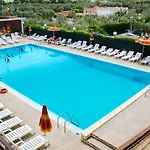 Villaggio Turistico Defensola Ξενοδοχείο με διαμερίσματα