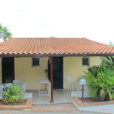 Villaggio Turistico Defensola