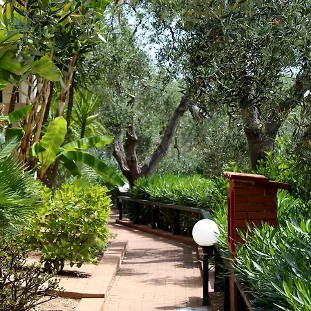 Villaggio Turistico Defensola Appart hôtel